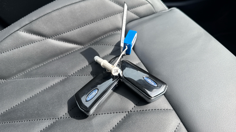 Ford Explorer 125kW Premium 52kWh 5dr Auto Electric Estate